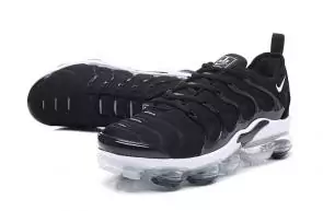 sport nike air vapormax plus triple style black white